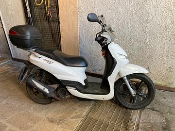 Scooter Peugeot 125 Tweet
