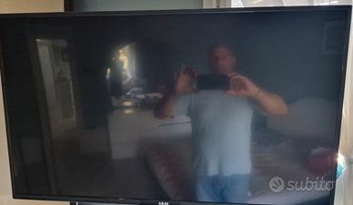 2 tv42  pollici Akai e Philips
