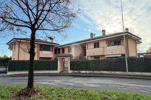 2 LOCALI A CAMBIAGO