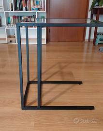 Tavolino fronte divano