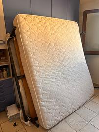 Materasso a molle e rete 190x160, come nuovi
