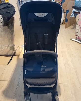 Passeggino Hauck max 22 kg nero