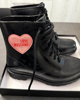 Stivaletti Love Moschino