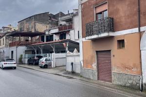 Locale commerciale 20 mq con bagno, anche vendita