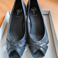 Scarpe pelle nera Bata