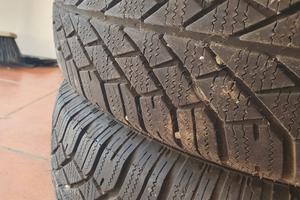Coppia di Gomme Termiche Ricoperte 185/65 R15