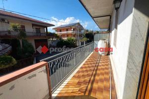 Trecastagni Centro - Ampio 3 Vani Balconato