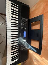 Tastiera Yamaha psr-e373