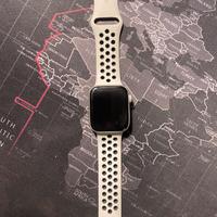 APPLE WATCH SE NIKE 44 CELLULAR NON FUNZIONANTE