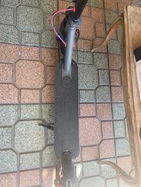 Monopattino elettrico da sistemare