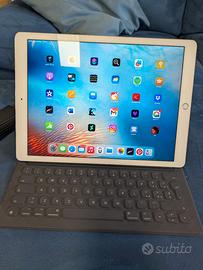 iPad pro 12.9" con tastiera e pencil