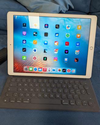 iPad pro 12.9" con tastiera e pencil