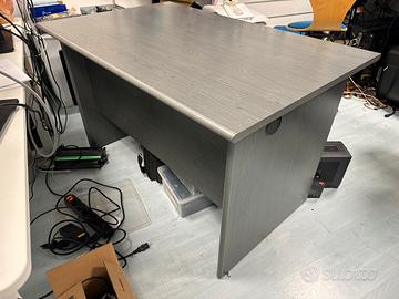 2 Scrivanie ufficio o casa 120x77