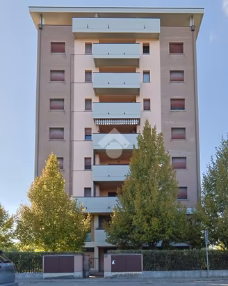 3 LOCALI A REGGIO NELL'EMILIA