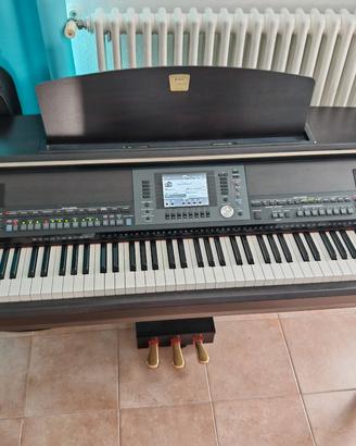 Pianoforte Yamaha Clavinova CVP 505 Revisionato