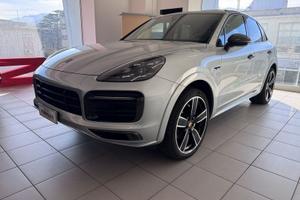 Porsche Cayenne 3.0 V6 E-HYBRID