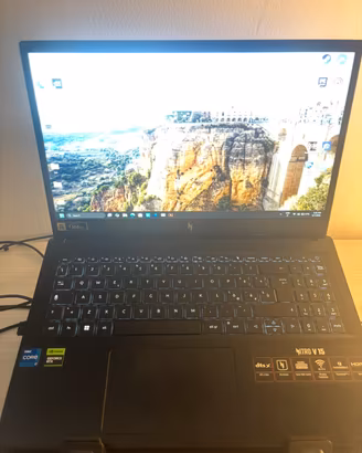Laptop Nitro gaming/autocad rtx 4060 i7 13700h