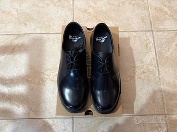 Dr. Martens Mayfare 3 Eye Black