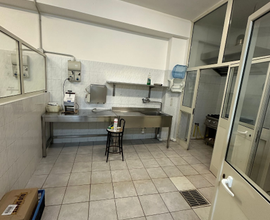 Locale commerciale 90m²