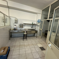 Locale commerciale 90m²