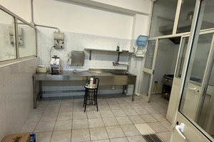 Locale commerciale 90m²