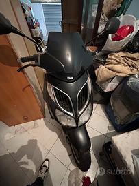 Aprilia sportcity 200