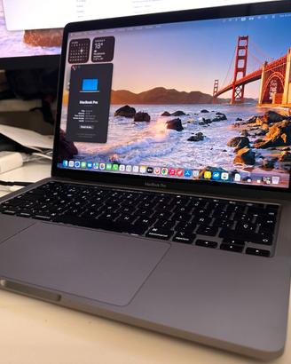 MacBook Pro 13" M2 16GB RAM / 512GB