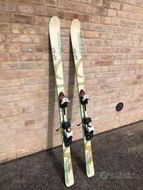 Attrezzatura scialpinismo, sci, attacchi, scarponi