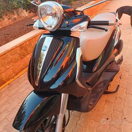 Beverly 400 tourer 2008