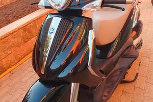 Beverly 400 tourer 2008