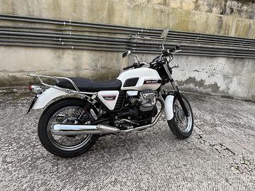 Guzzi V7 classic 2011