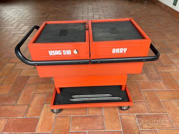 Carrello porta attrezzi