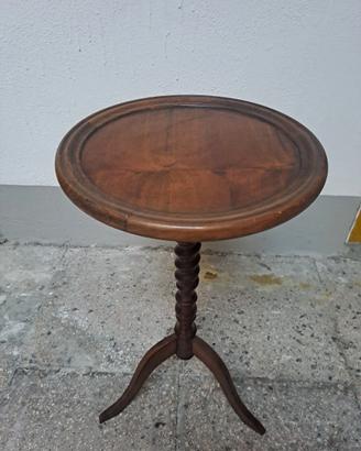 Tavolino vintage basso in legno