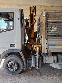 camion eurocargo 100con gru