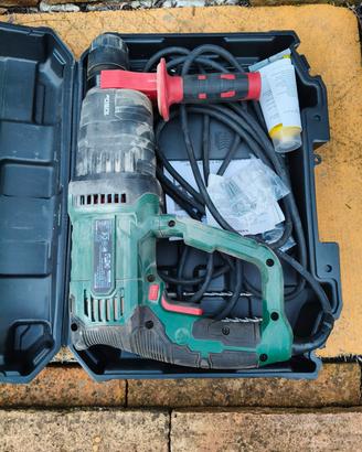 TRAPANO A PERCUSSIONE