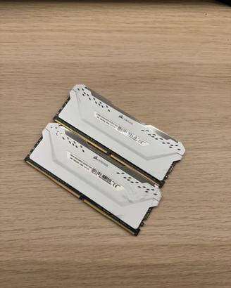 SCHEDE RAM CORSAIR DDR4  2X8GB 3000MHz