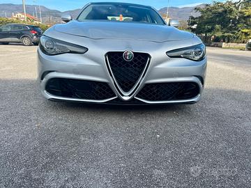ALFA ROMEO GIULIA 2.2 SUPER 180 CV AT8