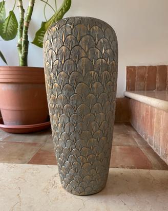 Vaso decorativo in poliresina