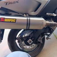 Akrapovic per Tmax 530