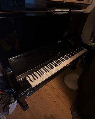 Pianoforte YAMAHA U3