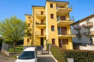 2 LOCALI A RIMINI