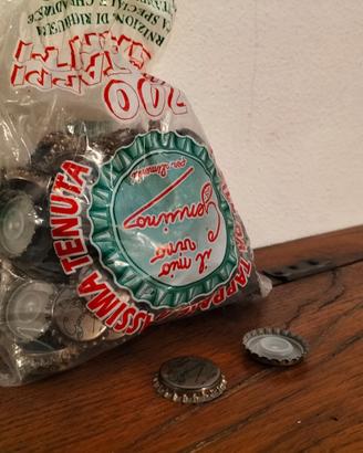 Tappi a corona per vino