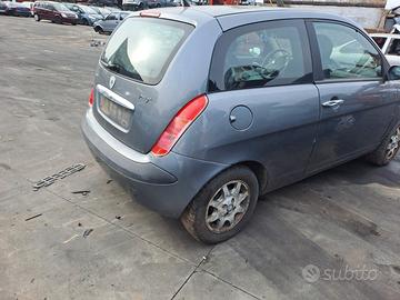 LANCIA YPSILON I 2005 (SOLO RICAMBI)