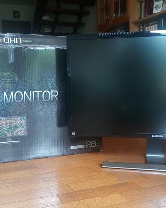 Monitor Samsung 4K - 28 pollici