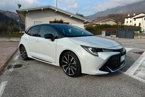Toyota Corolla GR sport 2.0 Hybrid