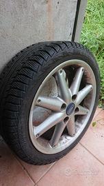 Pneumatici invernali con cerchi in lega