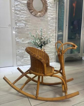 cavallo a dondolo in vimini 