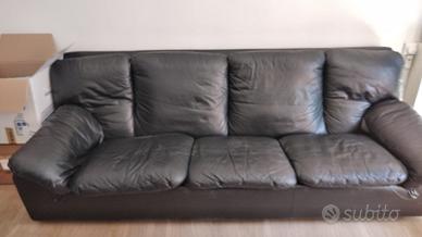 DIVANO  3 posti in pelle nera
