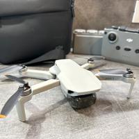 DJI Mini 2 Fly More Combo drone