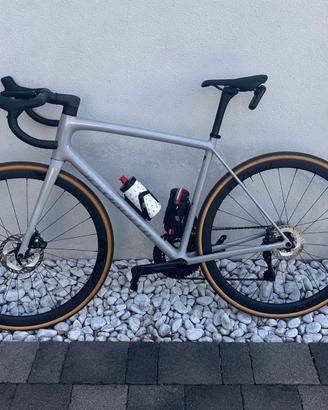 Specialized Aethos 2 expert + Roval Alpinist 2